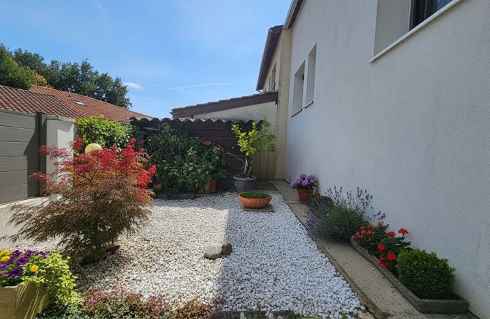 AGEN 47000 Maison 4 pièce(s) 90 m2 — photo 2