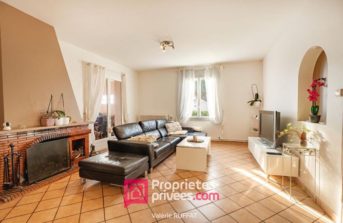 Maison  familiale Saint Jory 8 pièce(s) 190 m2 avec grand jardin et piscine — photo 5