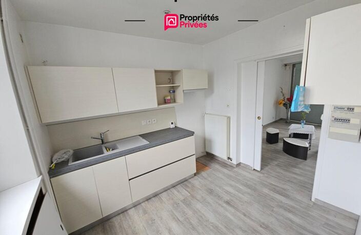 Maison Triplex, proche des commerces — photo 3