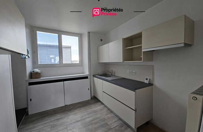 Maison Triplex, proche des commerces — photo 4