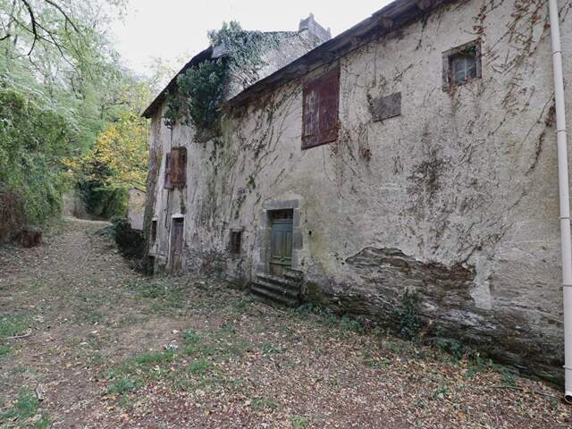 LACAZE (TARN) - MAISON À RÉNOVER AVEC TERRAIN BORDÉ PAR LA RIVIÈRE  - 35 000 — photo du bien