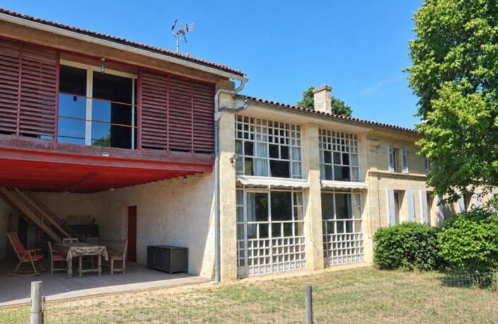 Maison de caractère de 11 pièces avec studio indépendant, piscine et dépendances sur près de 2 hectares à Saint-Christoly-de-Blaye — photo 2