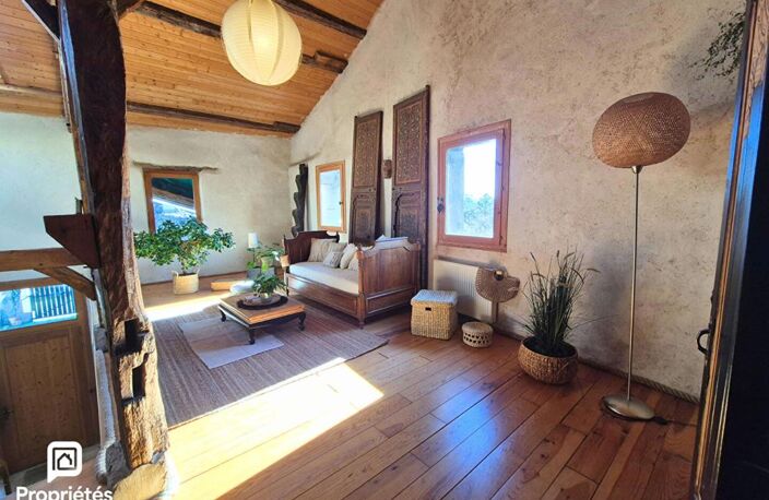 CORPS DE FERME RÉNOVÉ 278 M² À COLLONGES (01550) - PAYS DE GEX — photo 2