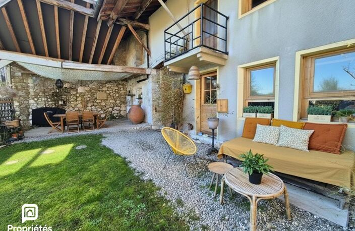 CORPS DE FERME RÉNOVÉ 278 M² À COLLONGES (01550) - PAYS DE GEX — photo 5