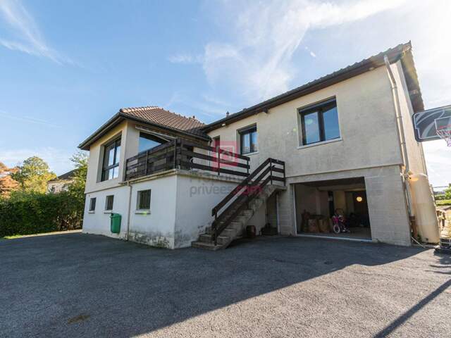 BELLE MAISON FAMILIALE AVEC JARDIN SANS VIS-À-VIS, DOUBLE GARAGE ET SOUS-SOL TOTAL A MAREUIL LES MEAUX (77100) — photo du bien