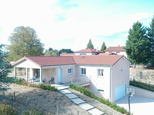 Villa moderne avec espace indépendant pour profession libérale et terrain constructible — photo du bien