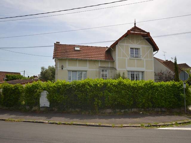 Maison Sainte Genevieve Des Bois 5 pièce(s) 80 m2 — photo du bien