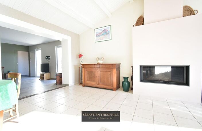 Propriété T7 avec piscine — photo 3