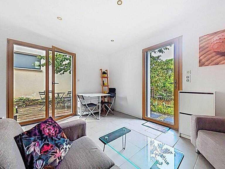 Au Bono, une maison contemporaine avec logement indépendant et jardin fruitier — photo 1