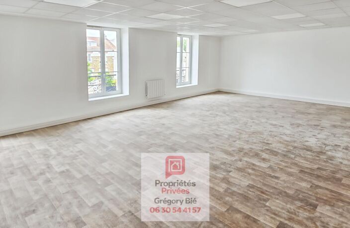 Bureau dans résidence de standing plein centre ville de la Ferté sous jouarre — photo 4