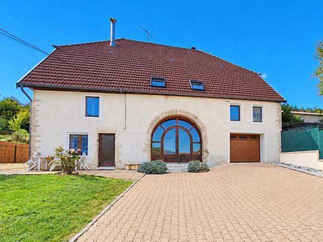 Maison à Colombier ( 70000 ) 10 pièces 210 m2 à  354 900 euros — photo du bien