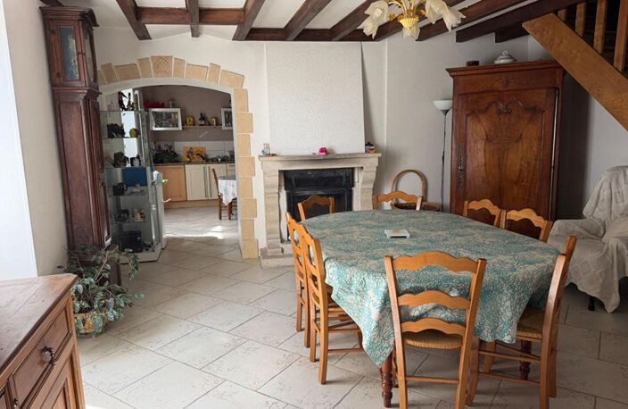 Maison Nanteuil 6 pièce(s) 161m2 — photo 3