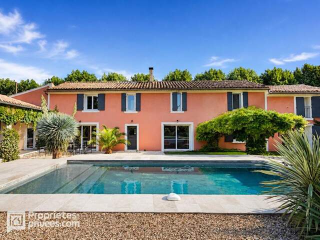 Mas entièrement rénové, 8 pièces, 308 m², ORANGE SUD — photo du bien