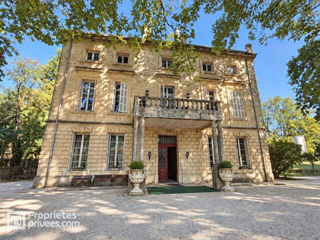 Propriété d'exception - Château du XVIIe siècle aux portes de la Drôme Provençale — photo du bien