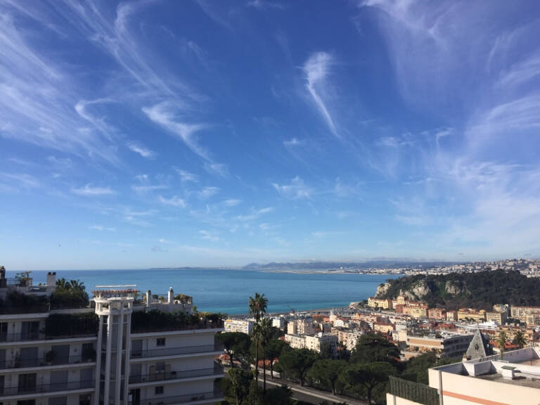 NICE vue sur le Vieux Port Viager occupé sur une tête Mr 77 ans — photo 1