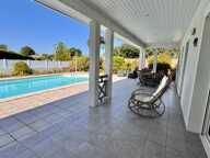 Villa plain-pied avec piscine — photo 4