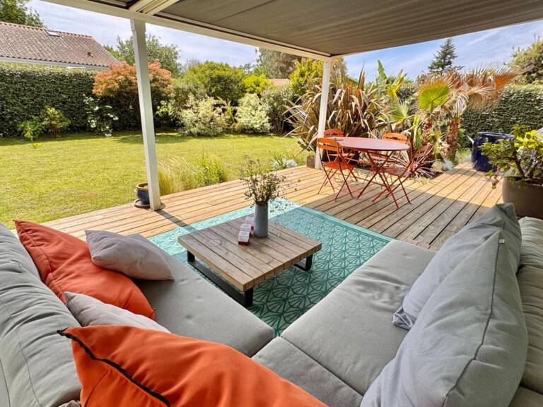 Superbe villa de plain-pied, sur beau jardin intimiste — photo 1