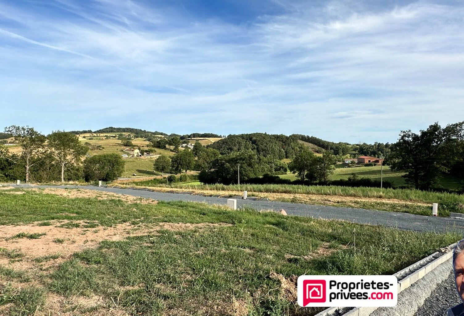 TERRAIN VIABILISE LONGESSAIGNE — photo 1