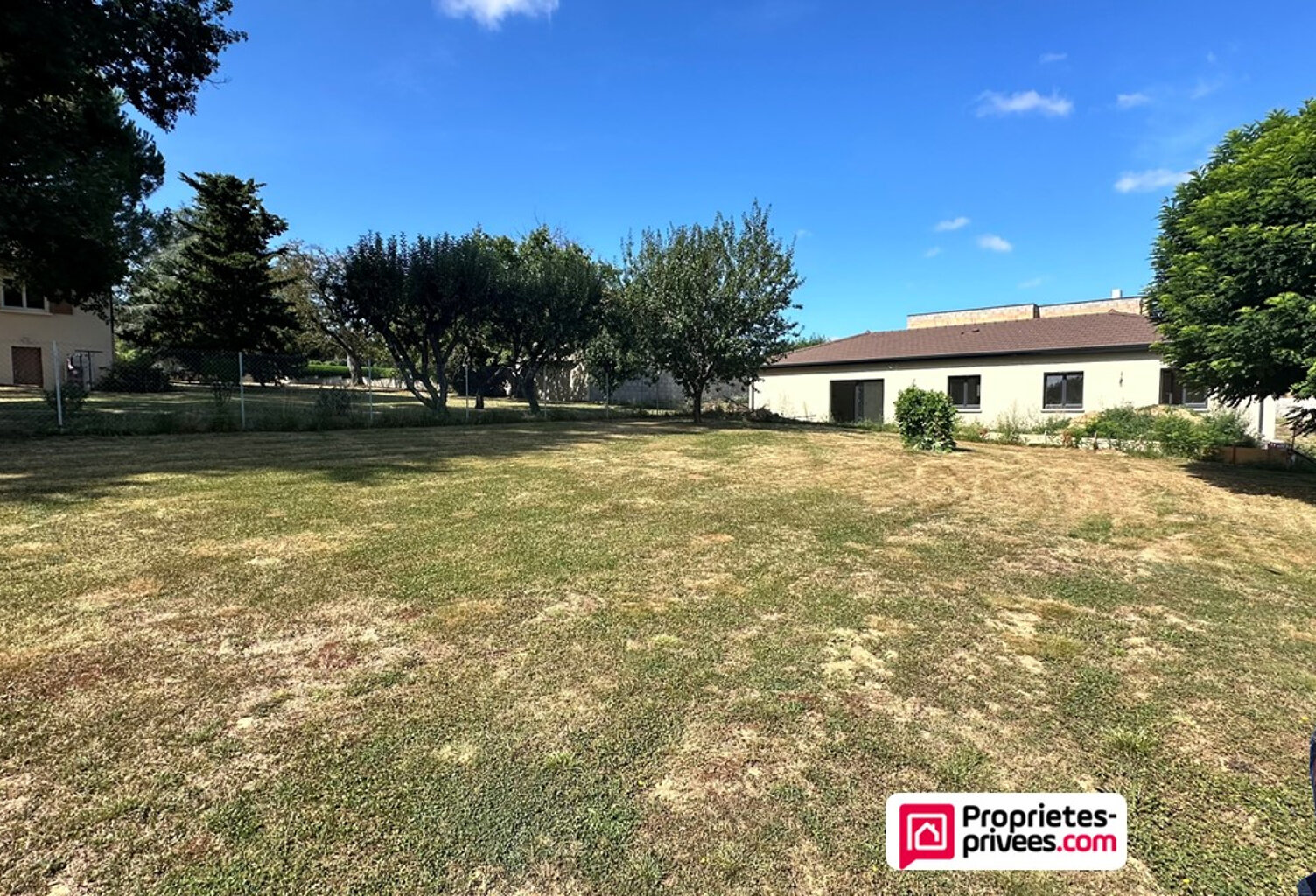 Terrain Saint Bonnet De Mure 525 m2 libre de tout constructeur — photo 1
