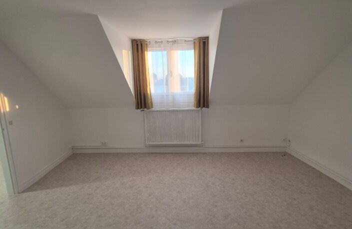 Location appartement 3 pièces 58 m² à Persan (95340) — photo 3
