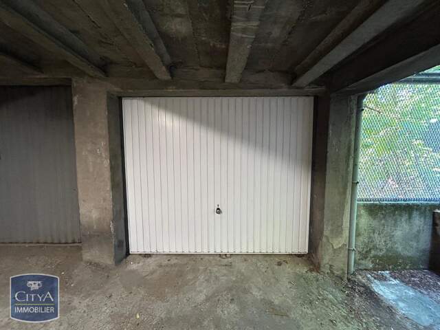 Garage à Chambéry — photo du bien