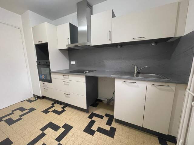 Appartement 5 pièces 82 m² à Valence — photo du bien