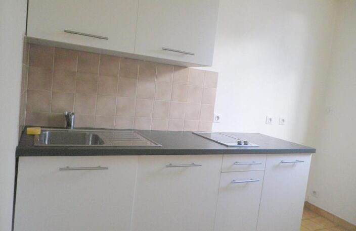 Location appartement 2 pièces 34 m² à Tours (37000) — photo 4