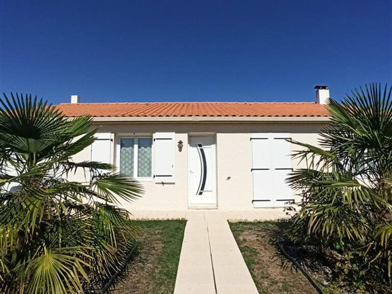 SAINT-PROUANT - Maison de plain-pied - 3 chambres — photo 1