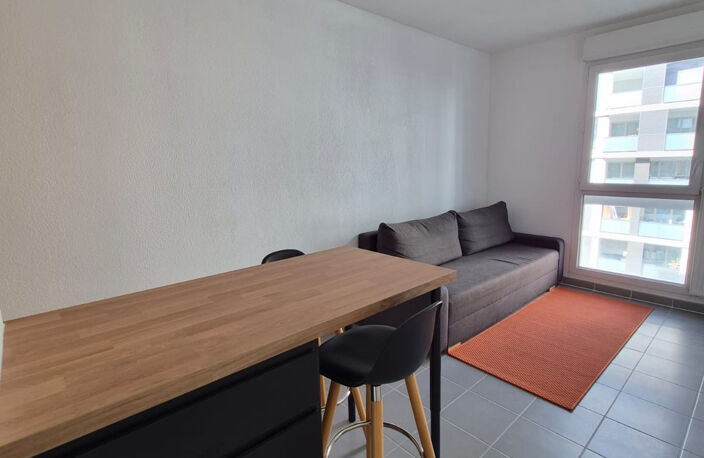 Studio refait à neuf - loué meublé Ascenseur — photo 5