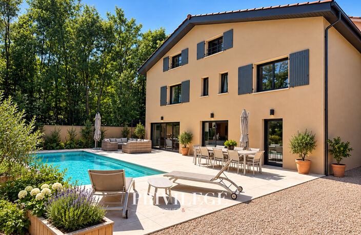 Maison contemporaine de 2024 avec piscine   Environ 180 m2 — photo 2