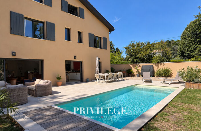 Maison contemporaine de 2024 avec piscine   Environ 180 m2 — photo 4