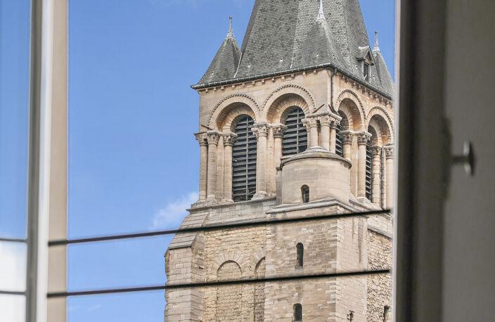 PARIS 6 - 2 PIECES 42 M2- VUE EGLISE SAINT GERMAIN DES PRES — photo 2