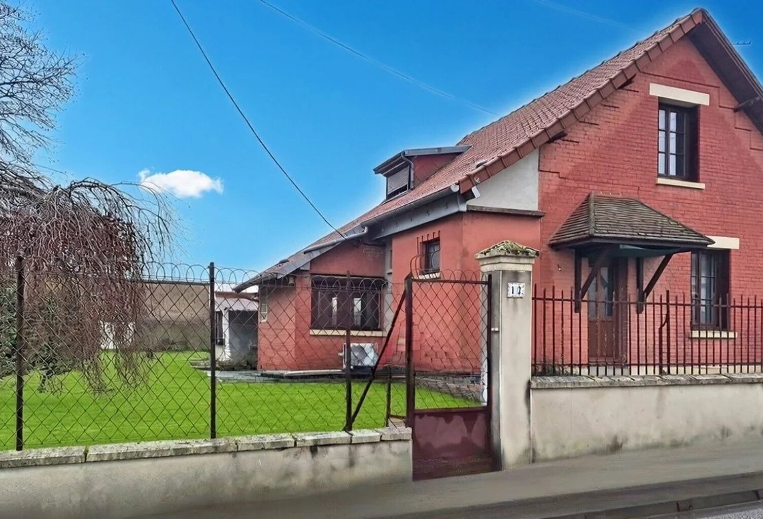MAISON DE VILLE 5 PIECES - LAON — photo 1