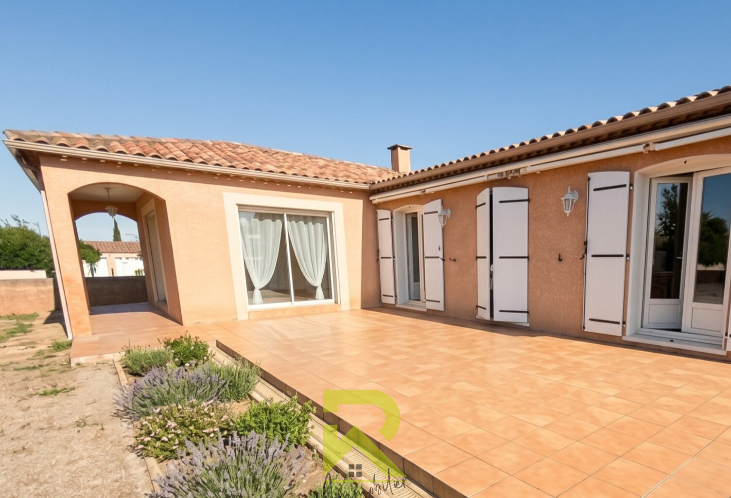 Bessan, Charmante Maison T4 de plain-pied, avec garage — photo 1
