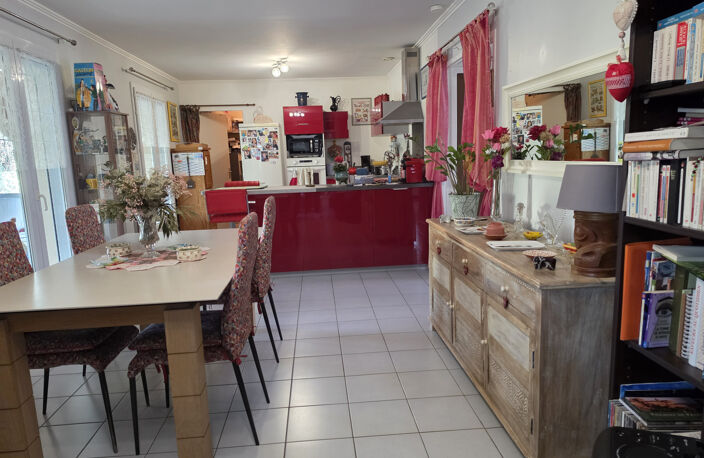 Grospierres (07120)   maison 69 m2 + Véranda 16 m2 sur 955 m — photo 2