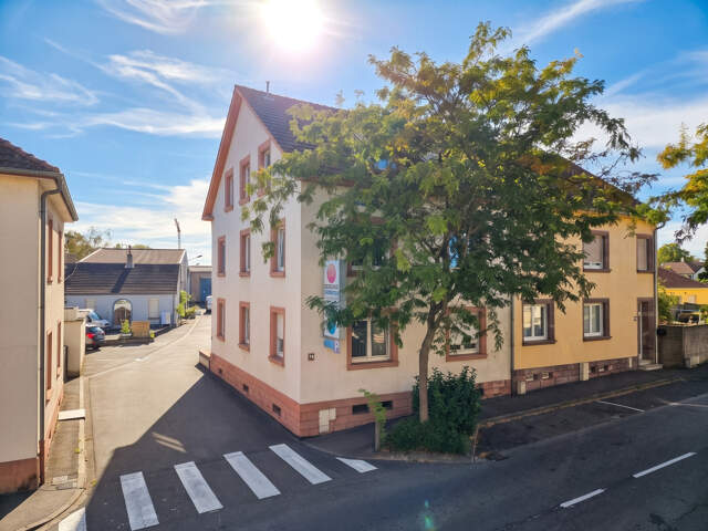 FORBACH   RUE BAUER   GRANDE MAISON À RÉNOVER   FORT POTENTI — photo du bien