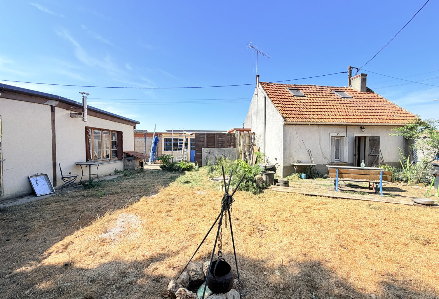 Ensemble immobilier — photo 1