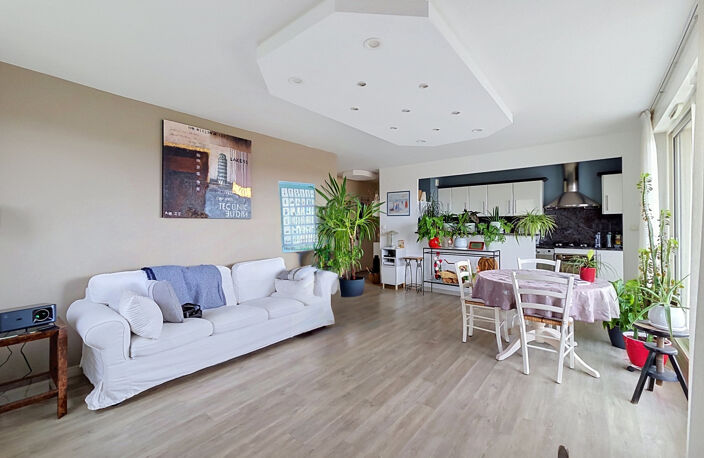 Secteur Bagatelle - Appartement T4 de 83m2 au 3ème étage, ex — photo 4