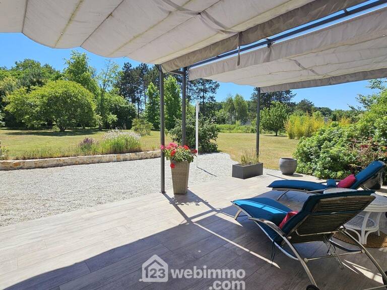 Maison - 237m² - Milly-la-Forêt — photo 1