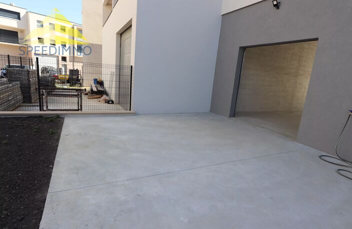 ENTREPOT + BUREAU — photo 4