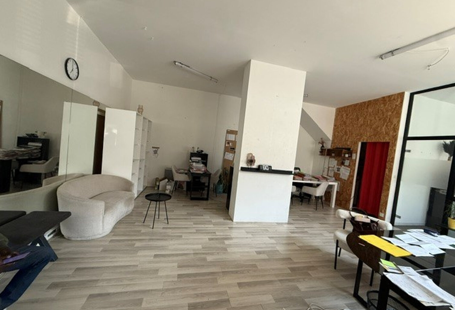 LOCAL PROFESSIONNEL A VENDRE ANGERS CENTRE — photo 1