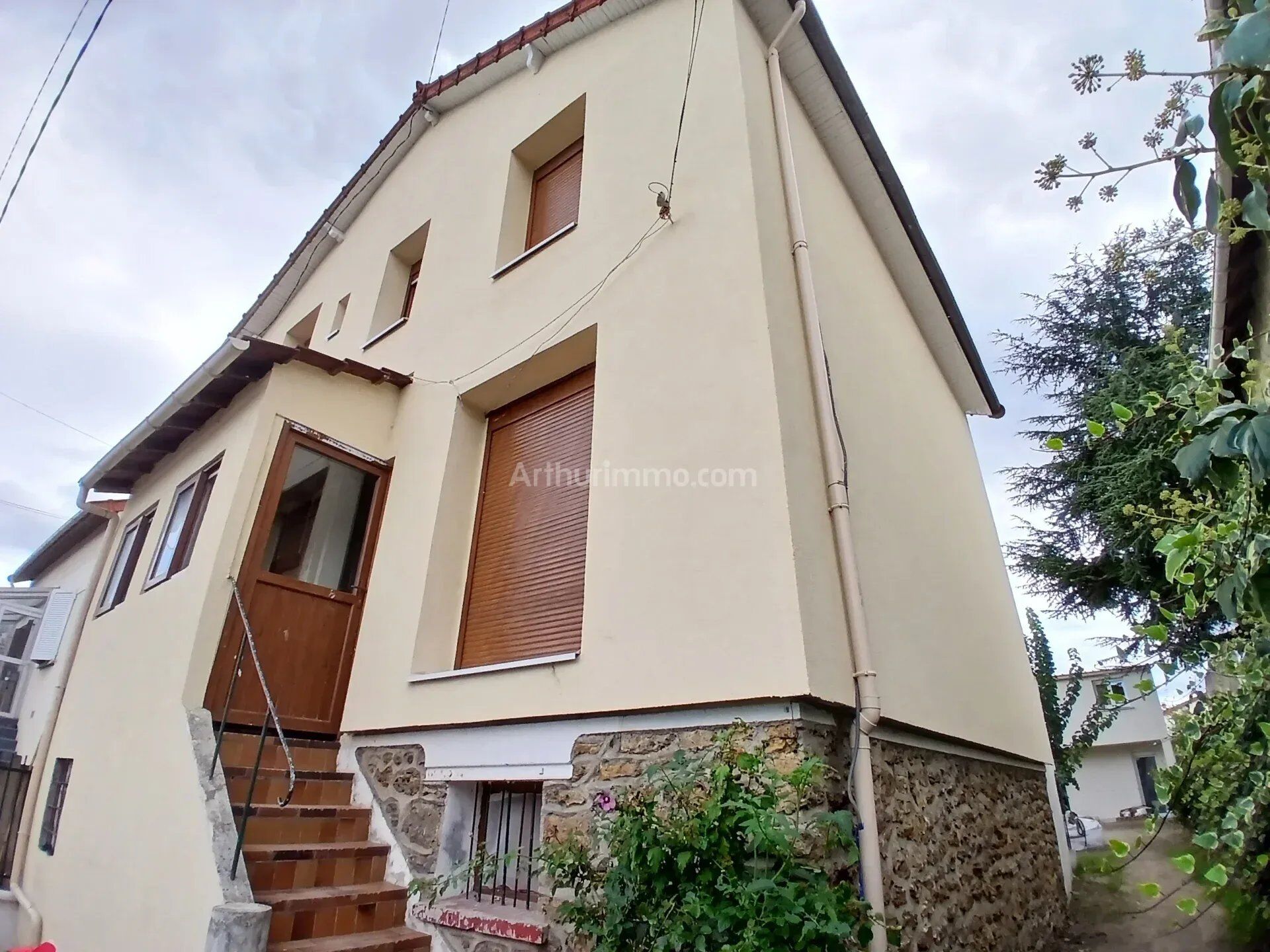 Maison 9 pièces 150 m² · à Villeneuve-Saint-Georges · 150 m² · 289 990 €