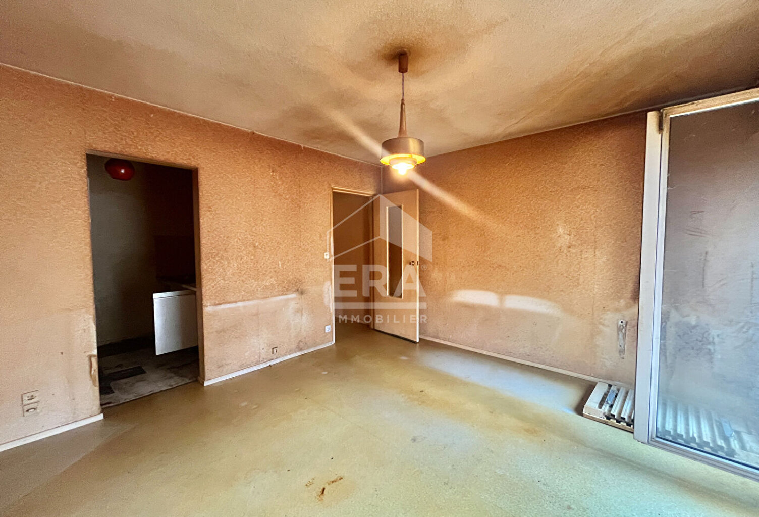 Secteur PAU TOURASSE STUDIO 33 M2  - CELLIER A L'ETAGE + PARKING — photo 1