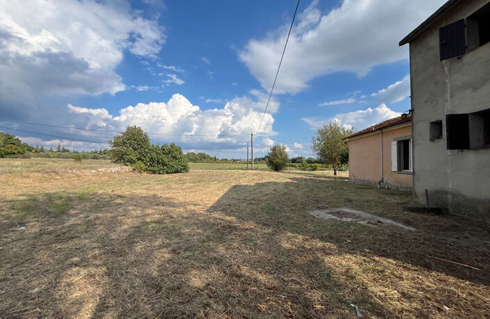 Vente Puyricard campagne proche village LC Gestion vous propose une maison ancienne à rénover composée de 2 logements, garage dépendances sur un terrain de — photo 2