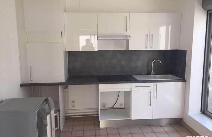 Appartement à louer POITIERS — photo 5