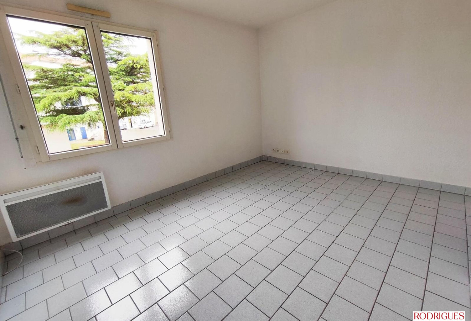 Appartement à louer POITIERS — photo 1