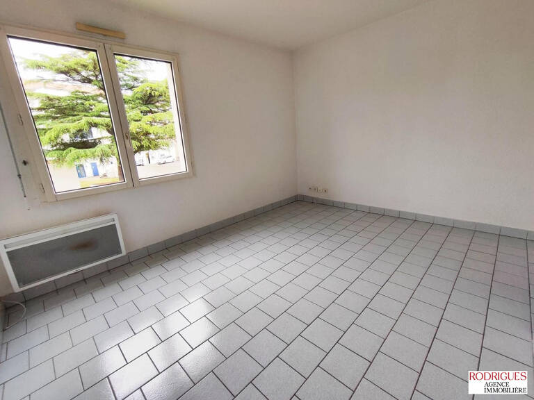 Appartement à louer POITIERS — photo 1