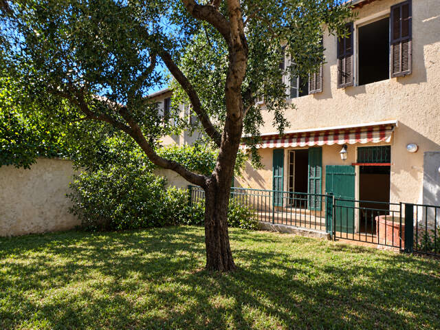 MAISON DE VILLE SAINT BARNABE CENTRE — photo du bien