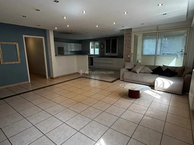 À louer – Superbe duplex T7 de 180 m² – Villeurbanne Gratte-Ciel — photo du bien