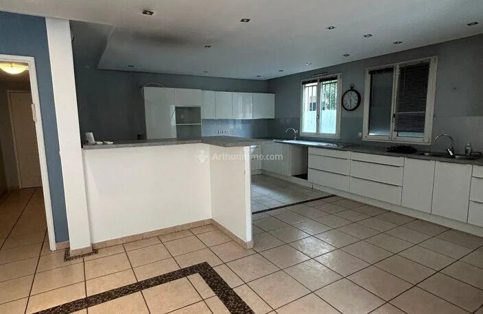À louer – Superbe duplex T7 de 180 m² – Villeurbanne Gratte-Ciel — photo 3
